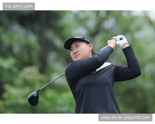 彭严萱63杆创纪录领跑重庆女子公开赛 许赢跻身T3